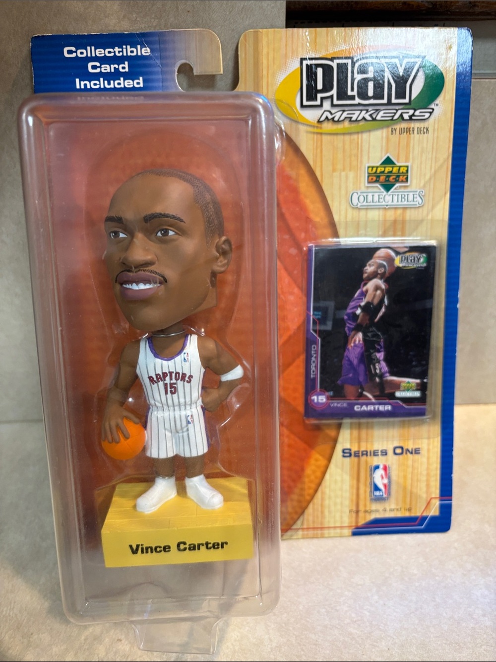 2000 Upper Deck Play Makers Vince Carter Toronto Raptors Bobblehead Series 1
